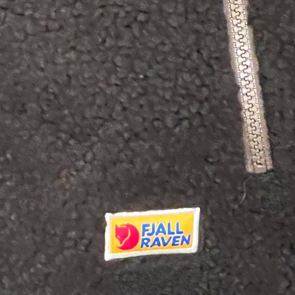 Fjallraven Black Fleece Jacket with Zipper - Picture 2 of 7